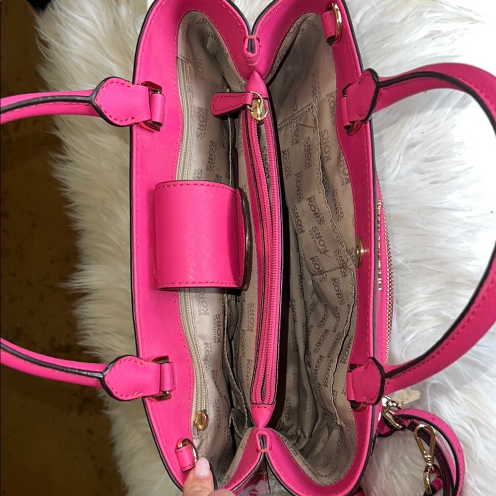 Michael Kors Pink Floral Signature Tote Bag - Picture 4 of 5